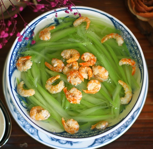 CANH BẦU NẤU TÔM TƯƠI (Tô)